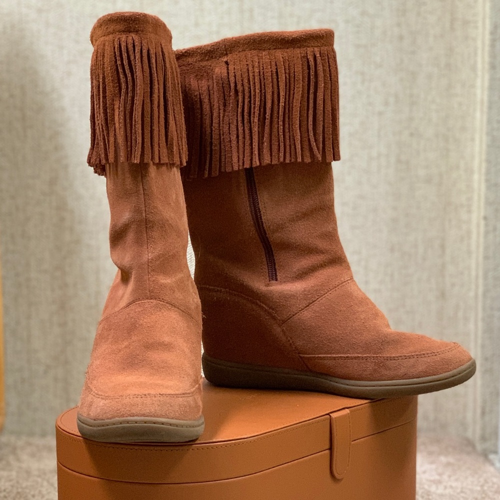 Suede boho chic winter wedge boots